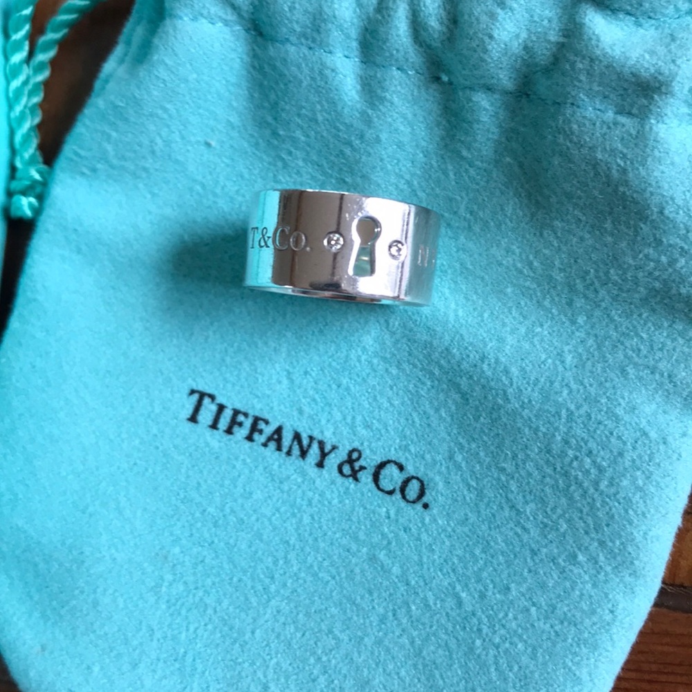 Tiffany & co key hole and diamond ring